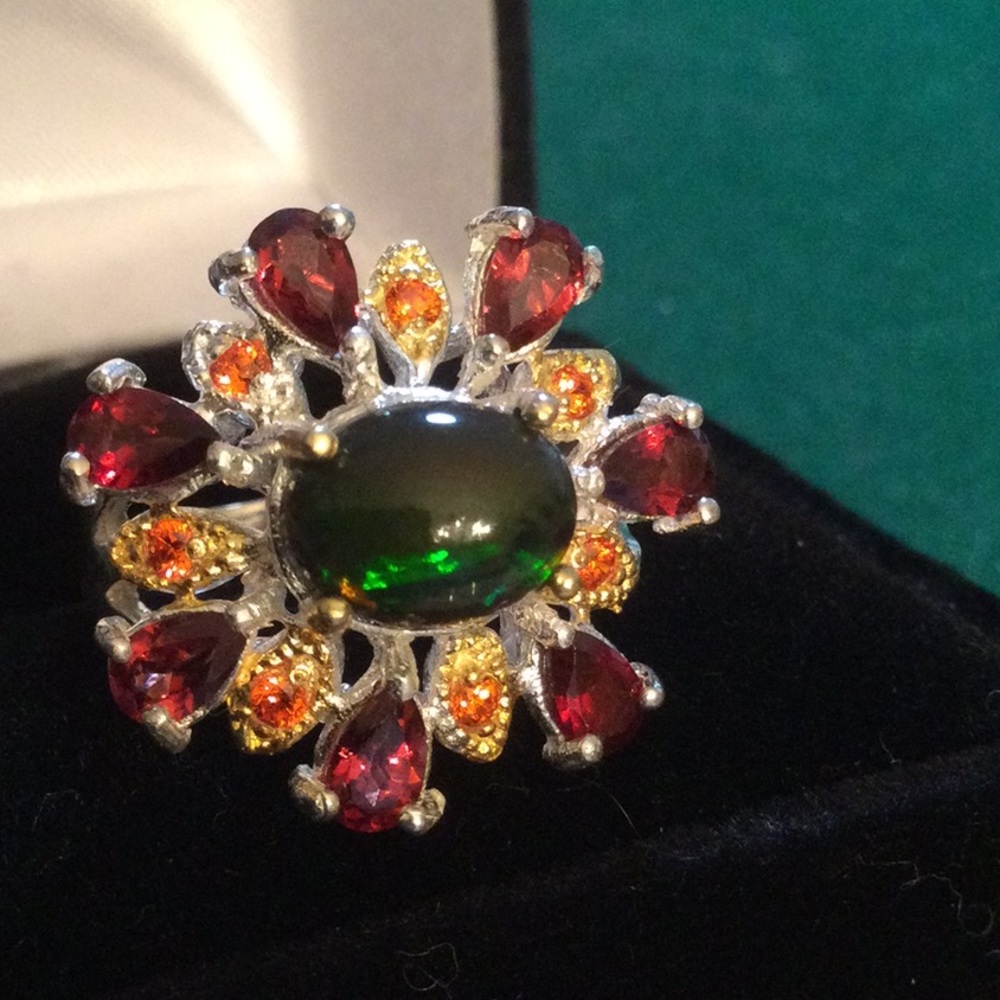 Genuine Black Opal with Garnets Ring - Picture 2 of 16